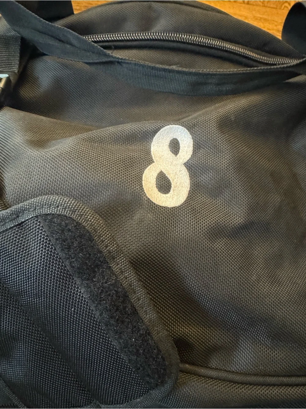 UNIVERSITY OF CINCINNATI OFFICIAL LACROSSE TEAM ISSUED BAG PLAYER BEARCAT #8